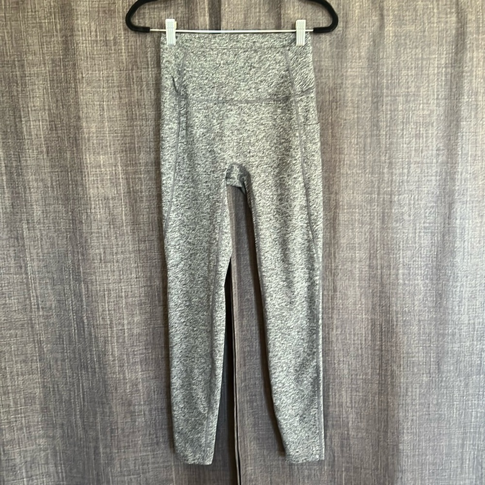 1st phorm gray heathered leggings buttery soft size small